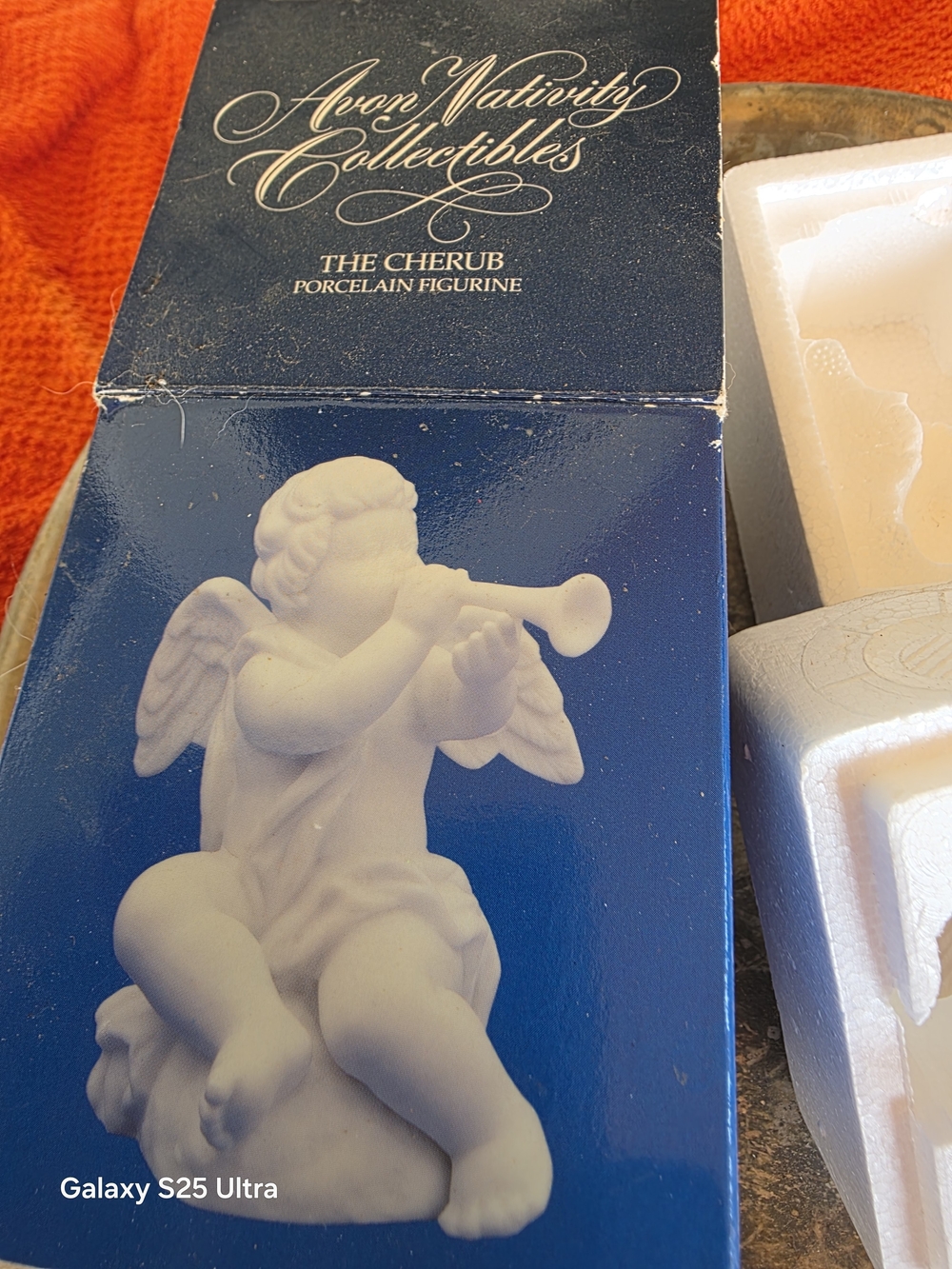 Avon White Cherub Porcelain Figurine on Blue Box